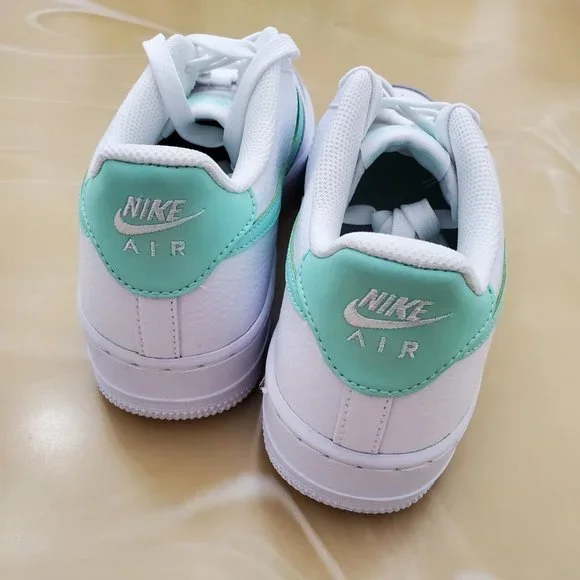 Nike Air Force 1 - Picture 6 of 10